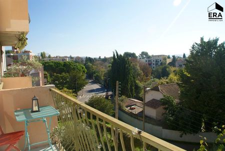 A LOUER - AIX EN PROVENCE - T3/4 AVEC TERRASSE, CAVE ET PARKING - Photo 2