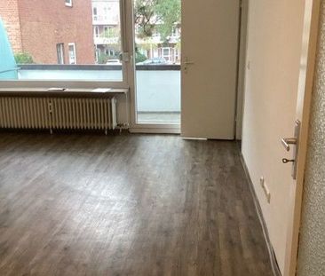 Zum Einzug bereit: Schöne 1-Zimmer-Single-Wohnung mit Balkon - Foto 1