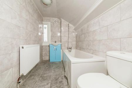 Room in a Shared House, In The Heart Of Town Centre, RG1 - Photo 5