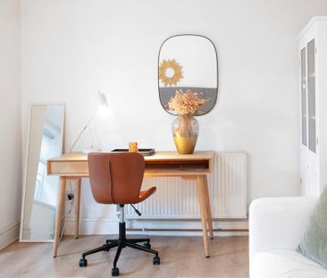 3 bedroom apartment to rent - Photo 4