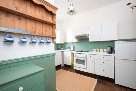 2 bedroom flat to rent - Photo 5