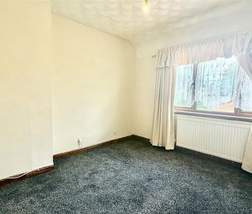 3 bedroom end of terrace house to rent - Photo 5