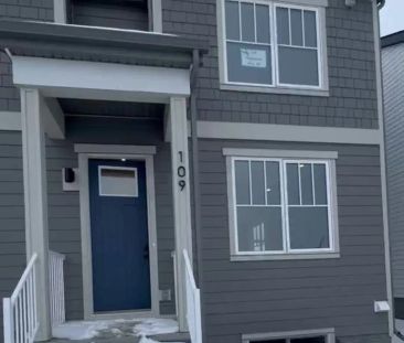 109 Heirloom Way SE Duplex in Rangeview — 3 Bedrooms House - Photo 1