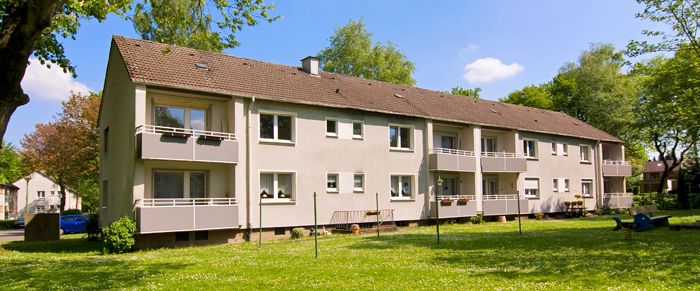 Demnächst Bezugsfertige 2,5 Zimmer Wohnung mit Balkon und Duschbad - Photo 1