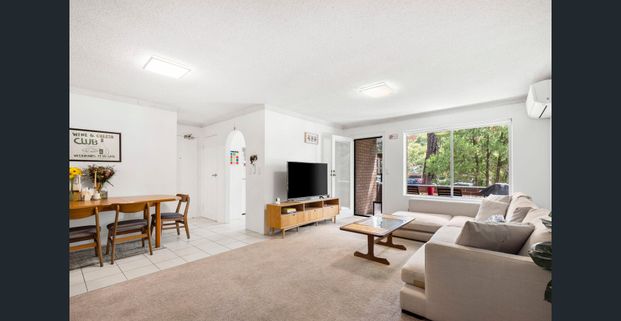 Modern Two-Bedroom Apartment - Photo 1