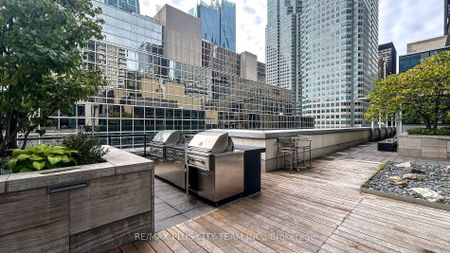 For Lease - 88 Scott Street Unit# 2208, Toronto, Ontario - Photo 5