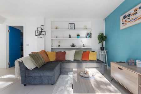 2 Bed Flat, Oakley Square, NW1 - Photo 4