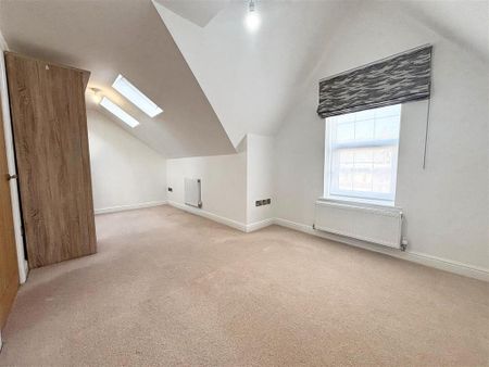 5 bedroom semi-detached house to rent - Photo 5