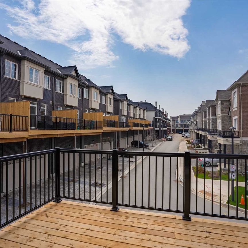 For Lease - 6 Parker Avenue, Richmond Hill, Ontario - Photo 1