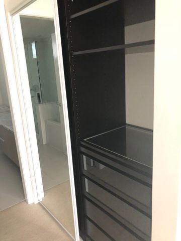 $3,200 / 2br – 1284ft2 – Over 1200 Sq ft 2 Bedrooms 2.5 Bath Townhome (QS17) - Photo 5