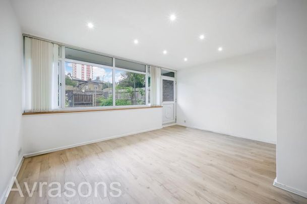 3 bedroom terraced house to rent - Photo 1