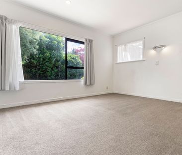 91A Gossamer Drive Pakuranga - Photo 1