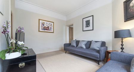 Charing Cross Road, Covent Garden, WC2H - Photo 3