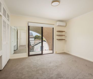 1/43-45 Booth Street, Queanbeyan East Australia - Photo 1