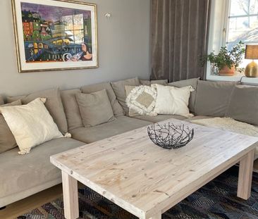 Ekensborg, Åkersberga - Photo 1