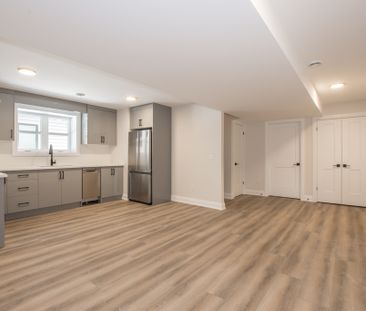 44 Hatter Ave, Welland - All Inclusive 2 Bed Lower Unit - Photo 5