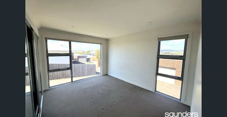 MODERN UNIT - Photo 5