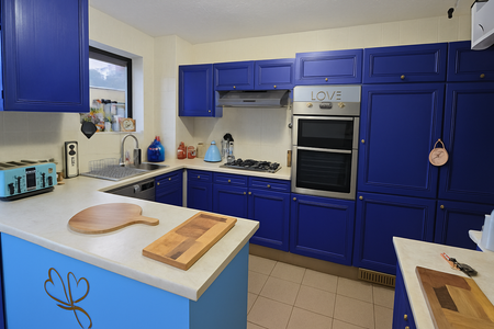 3 bedroom terraced house to rent - Photo 3