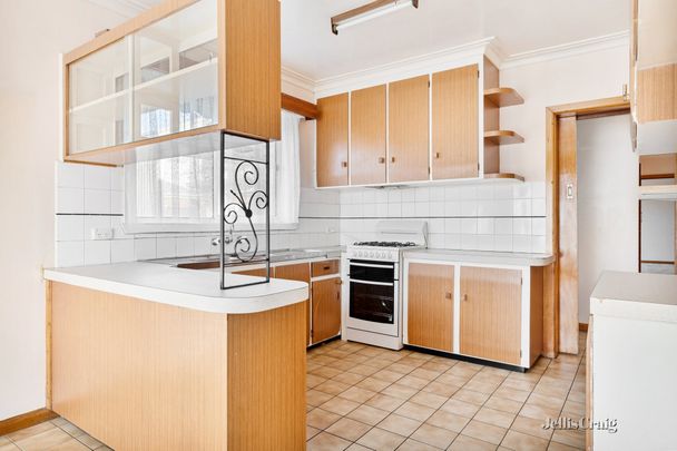 8 Wood Street, Soldiers Hill - Photo 1