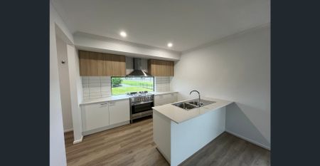 Brand-New 4-Bedroom Family Home with 2 Living Areas & Modern Comfort Throughout - Photo 5