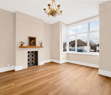 3 bedroom flat to rent - Photo 1