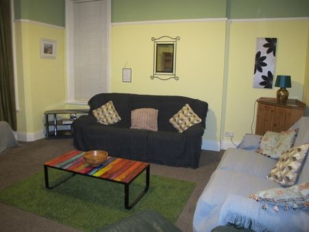 132 Warwick Road, Carlisle (STUDENT HOUSE) - 2 rooms available 2024 - Photo 3