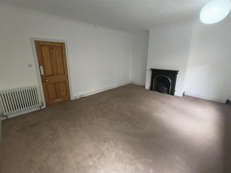 4 bedroom terraced house to rent - Photo 4