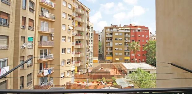 Carrer de Roger de Flor, Barcelona, Catalonia 08013 - Photo 1