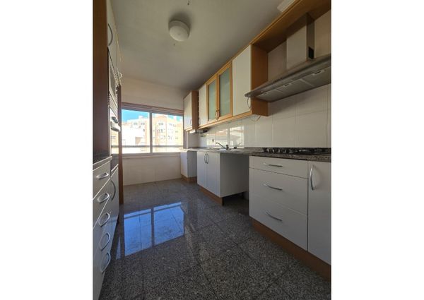 Apartamento T3 em Lisboa