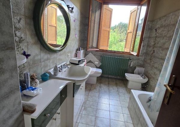Casa indipendente in affitto