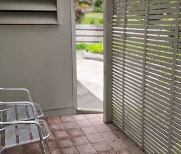 Butterfly Cottage - 1 bedroom with own Garage - Photo 2