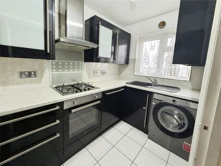 2 bedroom end of terrace house to rent - Photo 5