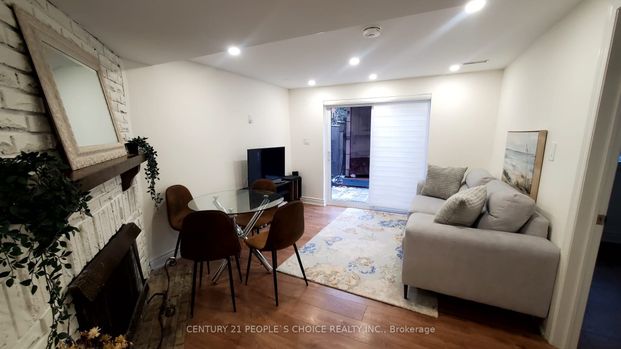 116 Royal Palm Drive W - Photo 1