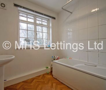 4 Bedroom Mid Terraced House for rent in North Grange Mews - Photo 1