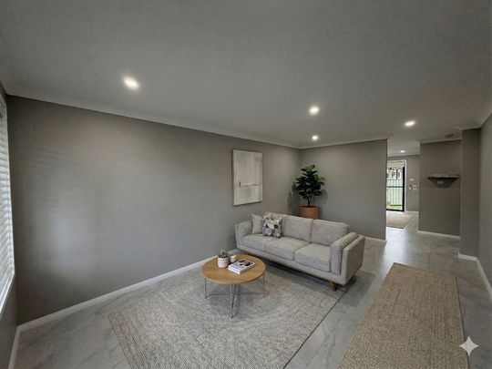Spacious Townhouse - Photo 1