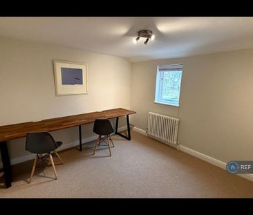 2 bedroom end of terrace house to rent - Photo 5