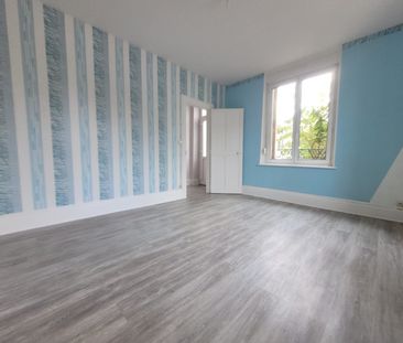 Location Appartement 4 pièces 77m² - Photo 1