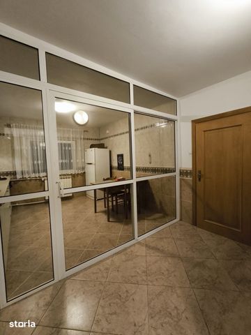 Proprietar Inchiriez 3 camere vis-a-vis de MALL VITAN complet mobilat - Fotografie 5