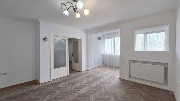 Apartament de inchiriat in Ploiesti, zona Democratiei - Fotografie 1