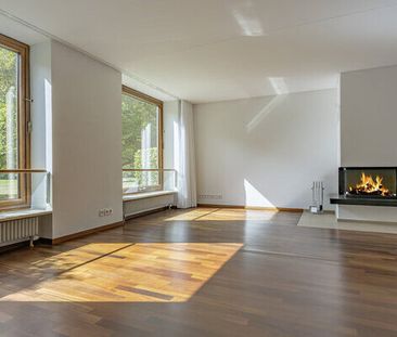 Ruhiges Wohnen mit Kamin in zentraler Lage - Photo 1