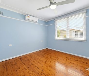 Freshly Renovated & Ready to Impress! - Photo 1