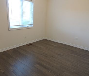 For Lease - 31 Russell Dawson Road, Markham, Ontario - Photo 6