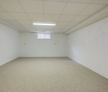 For Lease - 440 Parkridge Crescent, Oakville, Ontario - Photo 1