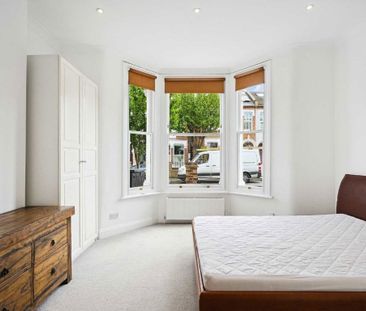 Carminia Road, SW17 8AH, London - Photo 3