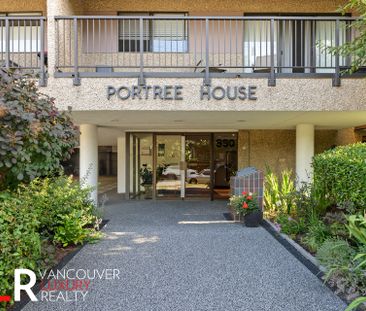 Condo in North Vancouver, Bc - Photo 4