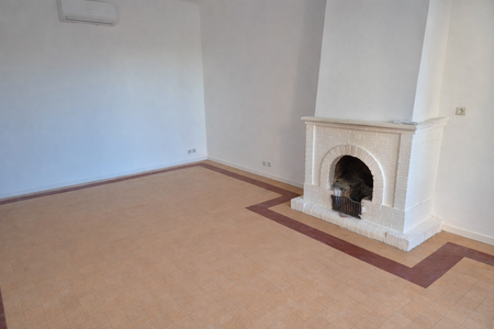 Location Maison 3 pièces 90m² SIX FOURS LES PLAGES 83140 - Photo 2