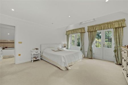 6 bedroom detached house to rent - Photo 3