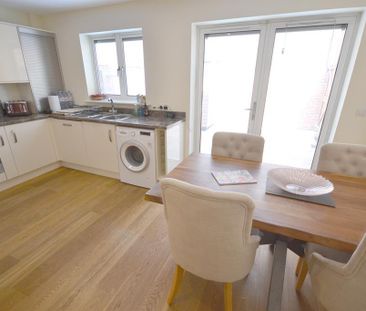 3 bedroom terraced house to rent - Photo 4