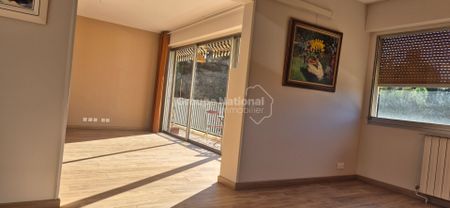 Location Appartement 3 pièces 89m² - Photo 2