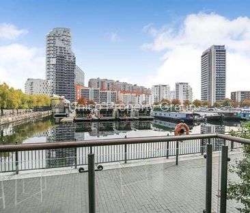 Boardwalk Place, London, E14 - Photo 2
